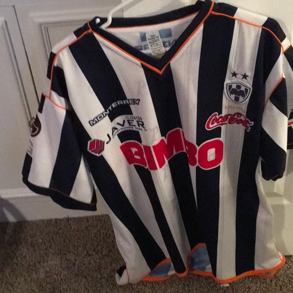 Bimbo soccer type shirt